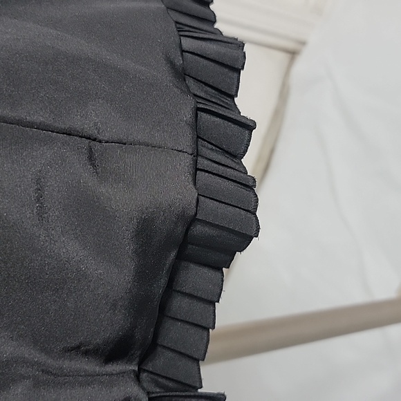 Lou Nardi Black Detachable Ruffle Trim Elegant Flowy Coat - Picture 11 of 15